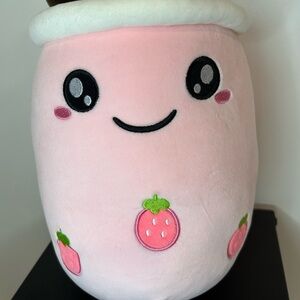 Boba plushy pink with strawberry
